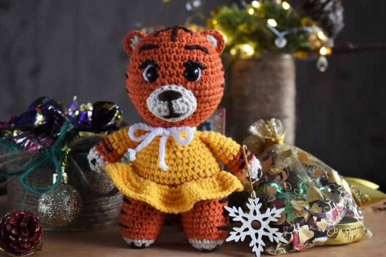 Easy Crochet Christmas Stocking Pattern for Beginners